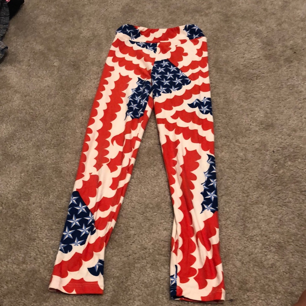 LULAROE adorable usa themed leggings!